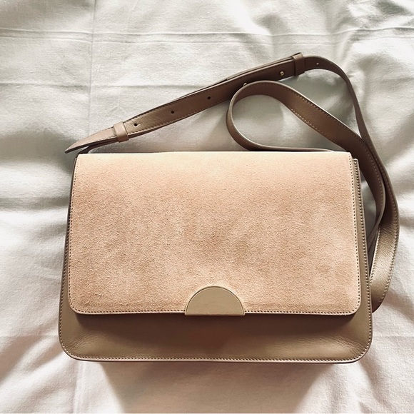 EUC Cuyana Spring 2018 Classic Shoulder Bag In Nude - Picture 4 of 10